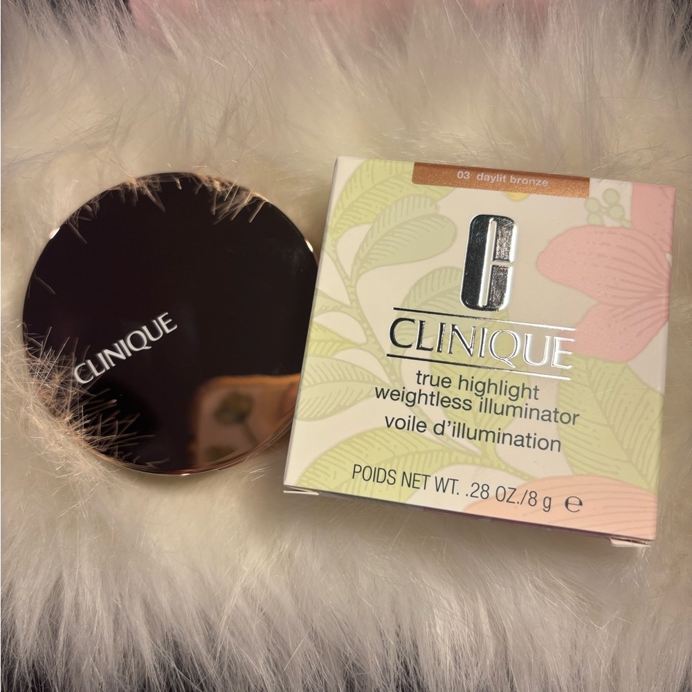 Clinique True Highlight Weightless Illuminator - Daylight Bronze